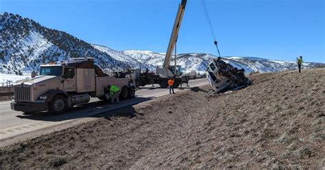 Eastbound Lanes Of I 70 Back Open Semi Truck Removal Cbs Colorado