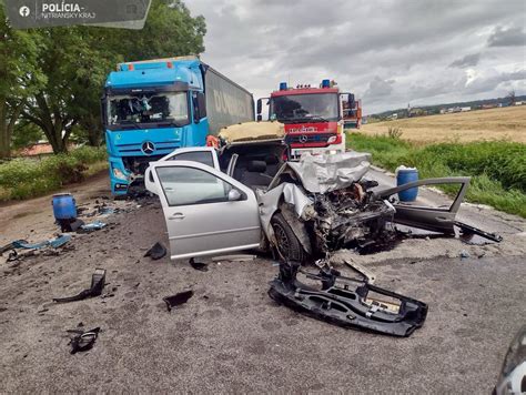 Hrôzostrašné FOTO dopravnej nehody v okrese Topoľčany Auto ostalo na