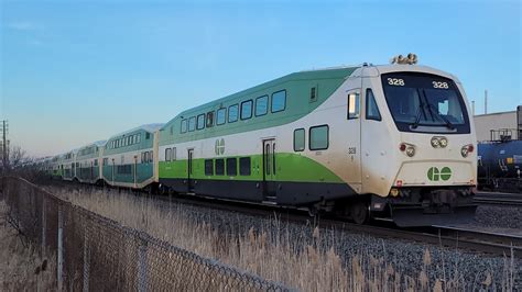 Go Transit With Pulling Into Bronte Youtube