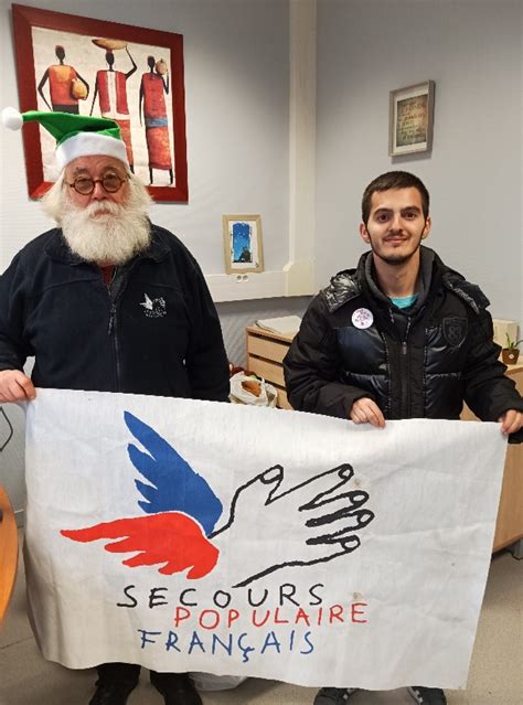 Campagne des Pères Noël Verts décembre 2023 Collège Henri Brunet