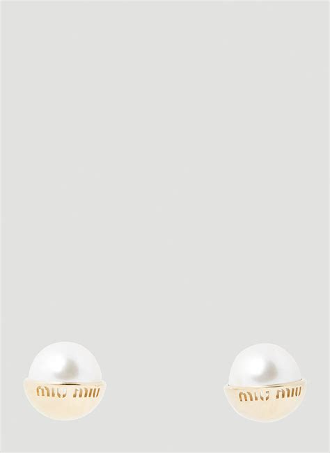 Logo Pearl Earrings In Gold Miu Miu