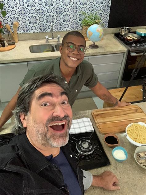 Zeca Camargo estreia o programa Comer É Viajar no canal Sabor Arte