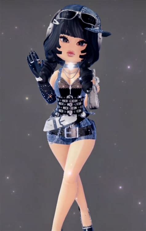 Cute Sreet Fashion Fit Rh Aesthetic Roblox Royale High Outfits Royal