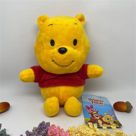 Jual Boneka Winnie The Pooh Ukuran Kecil Disney Shopee Indonesia