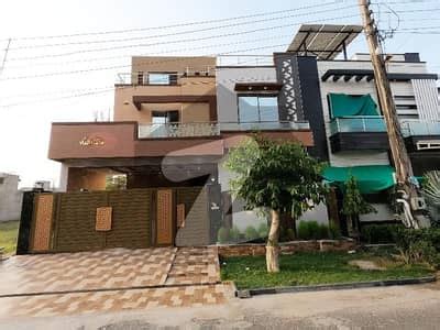 A Stunning House Is Up For Grabs In Nespak Housing Society Phase 3