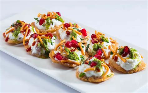 Dahi Papdi Chaat इस दिवाली घर पर बनाएं खट्टी मीठी दही पापड़ी चाट