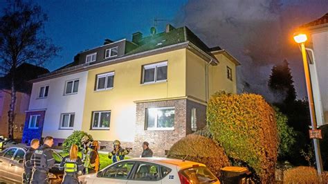 Wohnungsbrand Feuerwehr Kommt Kaum Zur Einsatzstelle