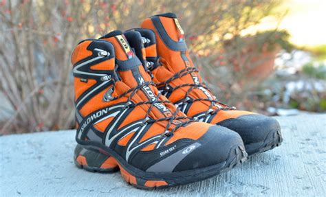 Best Boots for Snowshoeing: Buying Guide, Top Picks, Expert's Advice