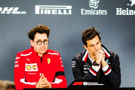 Mercedes Kein Interesse An Ferrari Teamchef Binotto Formel 1