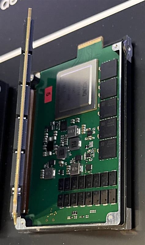 Samsung: UFS 4.0 geht in Serie und Memory-semantic SSD geplant ...