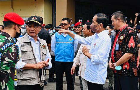 Kunjungi Rsud Sayang Cianjur Presiden Jokowi Pastikan Pasien Korban