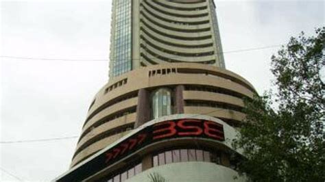 Sensex Hits Record High Breaches 28 000 Mark News Khaleej Times