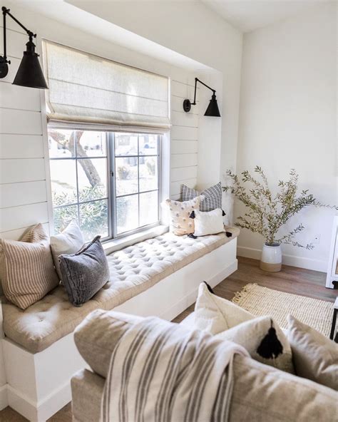 41 Inspirational Window Seat Ideas That Are Super Cozy Artofit