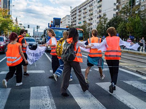 Warszawa Ostatnie Pokolenie Chce Blokowa Wis Ostrad Przez Kilka