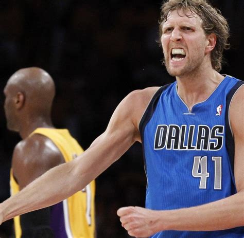 Nba Play Offs Dirk Nowitzki Führt Dallas Zum Sieg In Los Angeles Welt