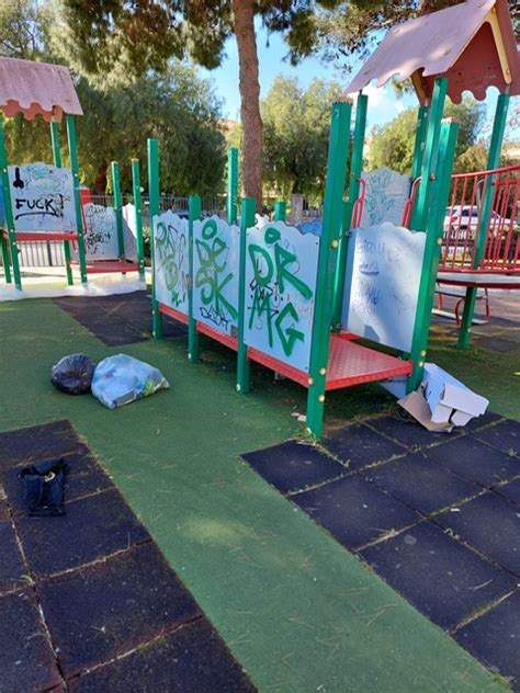 Vandalizzato Il Parco Giochi Di Via S Cuore A Modica Radio Rtm Modica