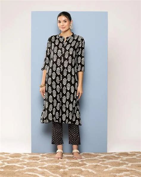 Buy Muhuratam Womens Casual Wear Black Colour Chevron Print Cotton Kurti Pant Set Online At Best