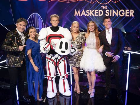 Masked Singer Australia: Urzila Carlson reveals she is tone deaf ...