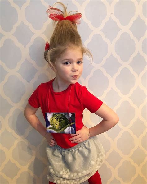 Dress Like Your Favorite Dr Seuss Character Cindy Lou Who Cindy Lou Cindy Lou Who Seuss