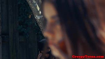 Preciosa Petite Follada Duramente Por La Polla De Los Intrusos XVIDEOS