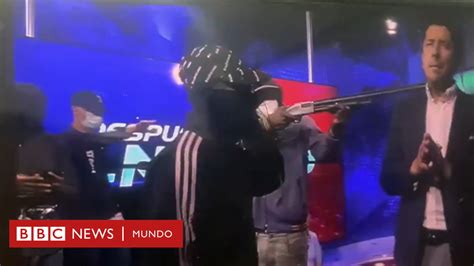 Ecuador Un Grupo Armado Interrumpe Una Transmisión En Vivo De Un Canal