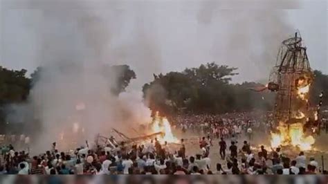 WATCH: Narrow escape for Dussehra revellers as burning effigy of Ravana falls in Haryana's ...