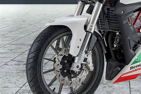 Lihat Benelli Tnt 25 Review Motorbeam Oto