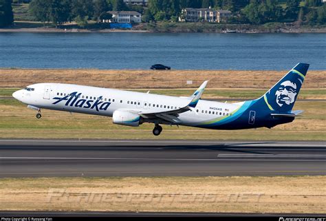 N As Alaska Airlines Boeing Er Wl Photo By Ruoyang Yan Id