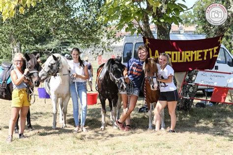 A Langon une cavalerie de poneys et de chevaux à La Gourmette