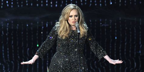 Oscars 2013: Adele performs 'Skyfall' live at Academy Awards - video