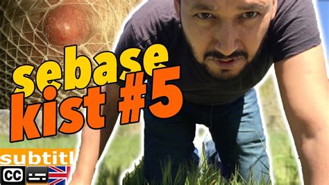 Sebase Kİst Patlatma Explosive Sebaceous Cyst On Head Youtube