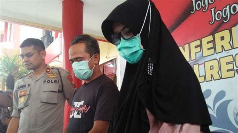 Kisah Polisi Tangkap Penyebar Hoax Terkait Corona Di Blitar Yang