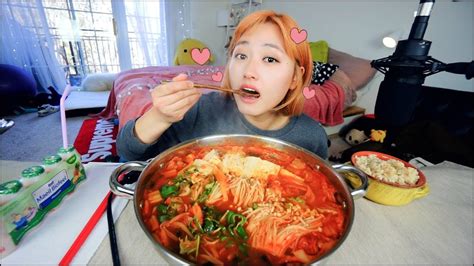 Best Pork Kimchi Stew I Ever Made Mukbang Keemi Youtube