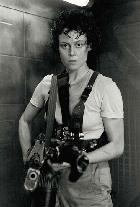 Sigourney Weaver Aliens Sigourney Weaver Aliens Movie Sigourney