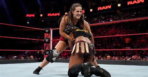 10 Criminally Underused Female Wrestlers Wwe Needs To Push In 2020