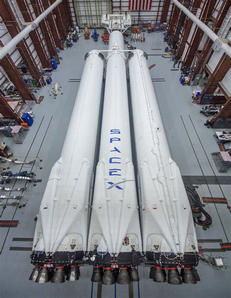 Hangar Spacex Falcon 9 Horizontal