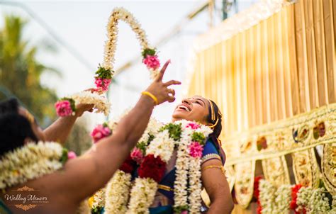 Indian Tamil Iyer Wedding Malai Maathal Ceremony Where The Couple