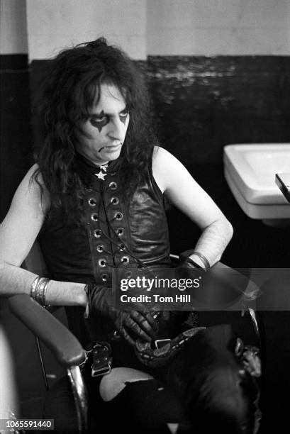 177 Alice Cooper 1972 Photos And High Res Pictures Getty Images