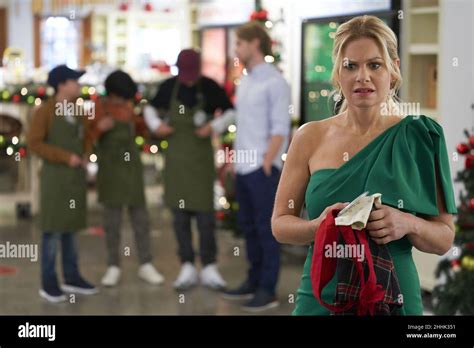 THE CHRISTMAS CONTEST Candace Cameron Bure Aired Nov 28 2021