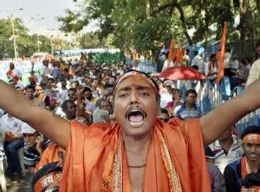 Watch Vhp Organises Hanuman Jayanti Rally In Kolkata S Esplanade