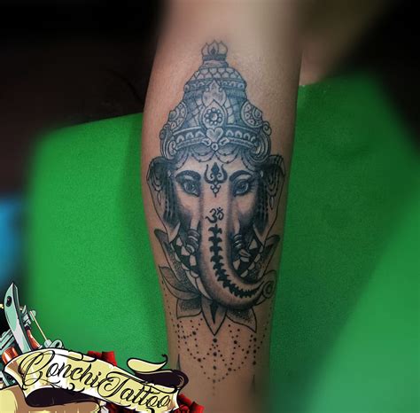 conchitattoo:tattoo-ganesha-black-ganesha-realistic-lines