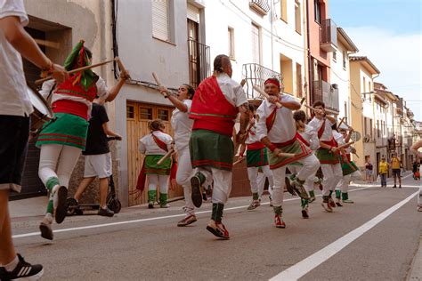 Ball De Bastons De Les Roquetes Del Garraf Coordinadora De Ball De