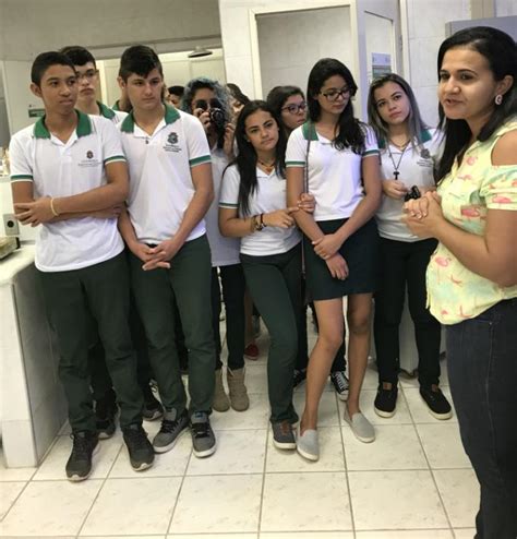 Alunos Da Escola Estadual De Paraipaba Visitam Nutec N Cleo De