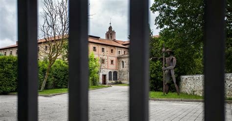 El Juez Cursa La Demanda De Desahucio Contra Las Monjas Okupas De