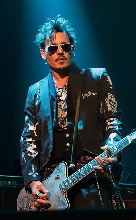 Johnny Depp's Funky Rockstar Looks Will Give You Fashion Energy: Go See ...