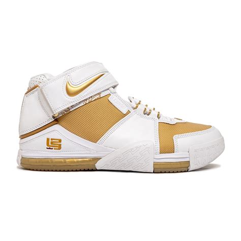 Nike Men Lebron 2 Maccabi White Metallic Gold Varsity Crimson