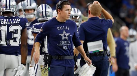 Kellen Moore to stay on as Dallas Cowboys offensive coordinator after contract extension ...