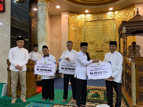 Safari Ramadhan Di Masjid Al Uswah Pj Wako Hasan Salurkan Hibah Untuk