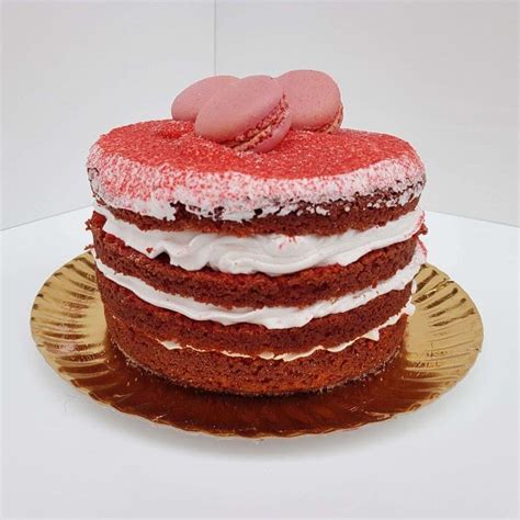 Naked cake cor de rosa macarons Entrega Grátis em 24h ChefPanda