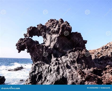 Basaltic Lava Formation Stock Photo | CartoonDealer.com #108201768